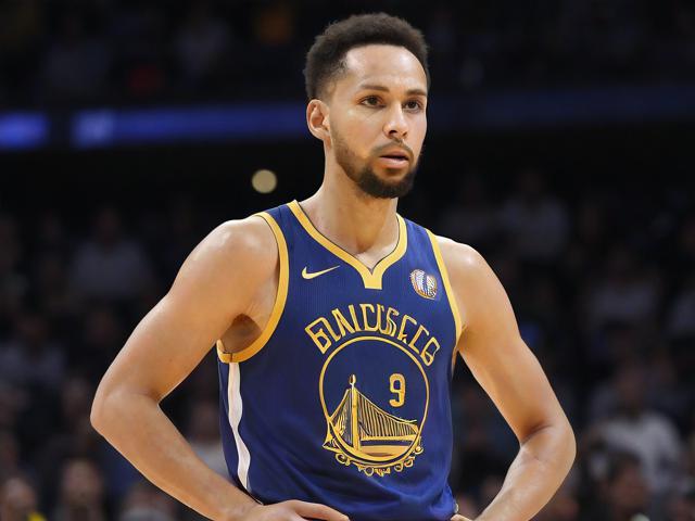 B体育官网_勇士队逆袭湖人队，库里砍下50分创赛季新高，nba赛程勇士湖人