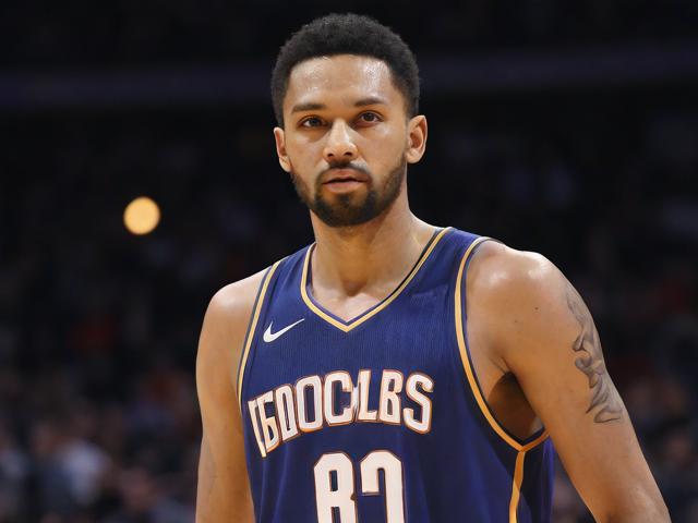 B体育官网_湖人戴维斯关键封盖，逆转太阳，nba湖人戴维斯最新