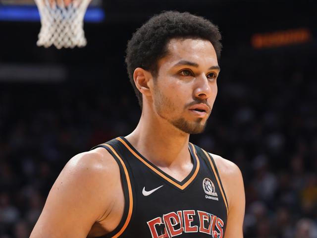 B体育官网_热火斯特鲁斯40分，击败雄鹿，热火 斯特鲁斯