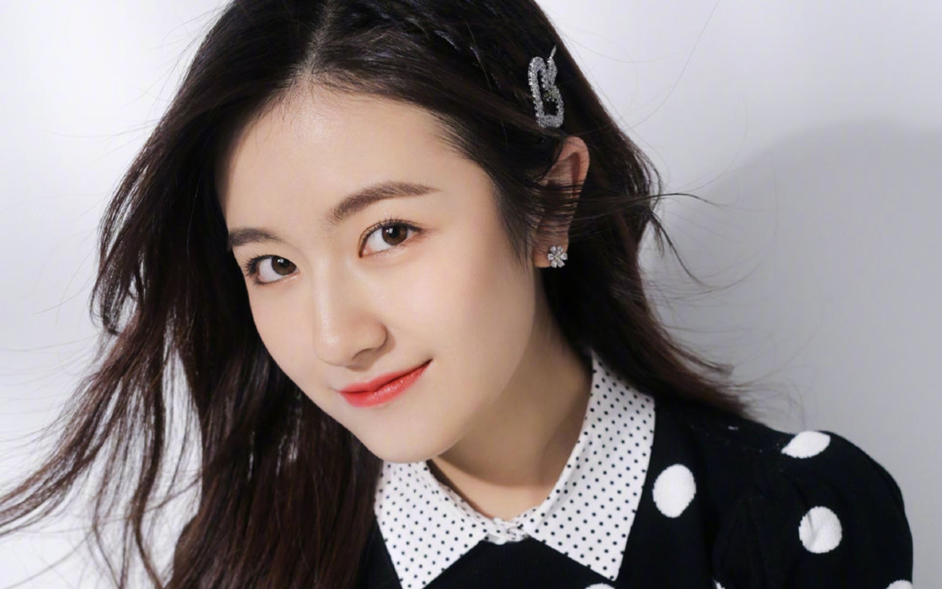 林丹现场示范技战术讲解引掌声，林丹训练视频